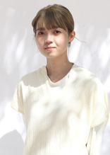 三宅 奈緒