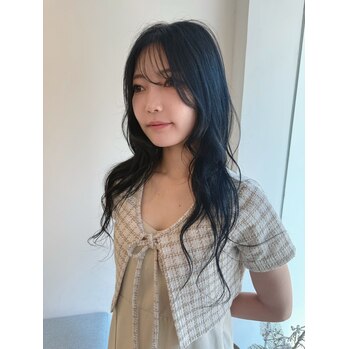 広島袋町で叶うイルミナカラー透明感ブルーブラック