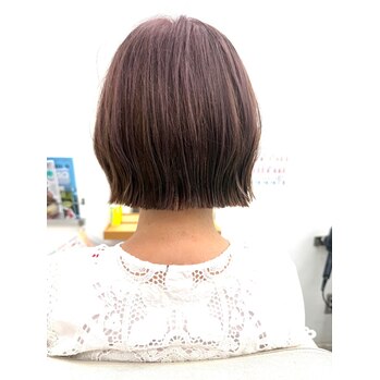 襟足ギリギリボブ